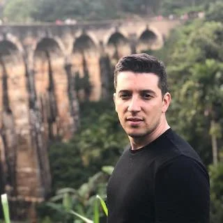 Stefan Popi
